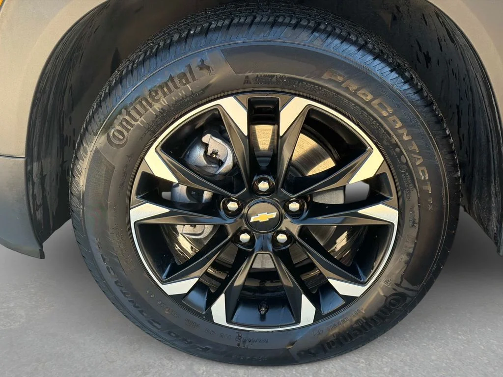 Used 2023 Black Chevrolet LT image 12