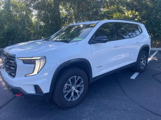 2025 GMC Acadia AT4