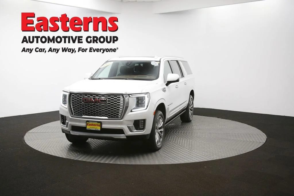 Used 2022 White GMC Denali image 60