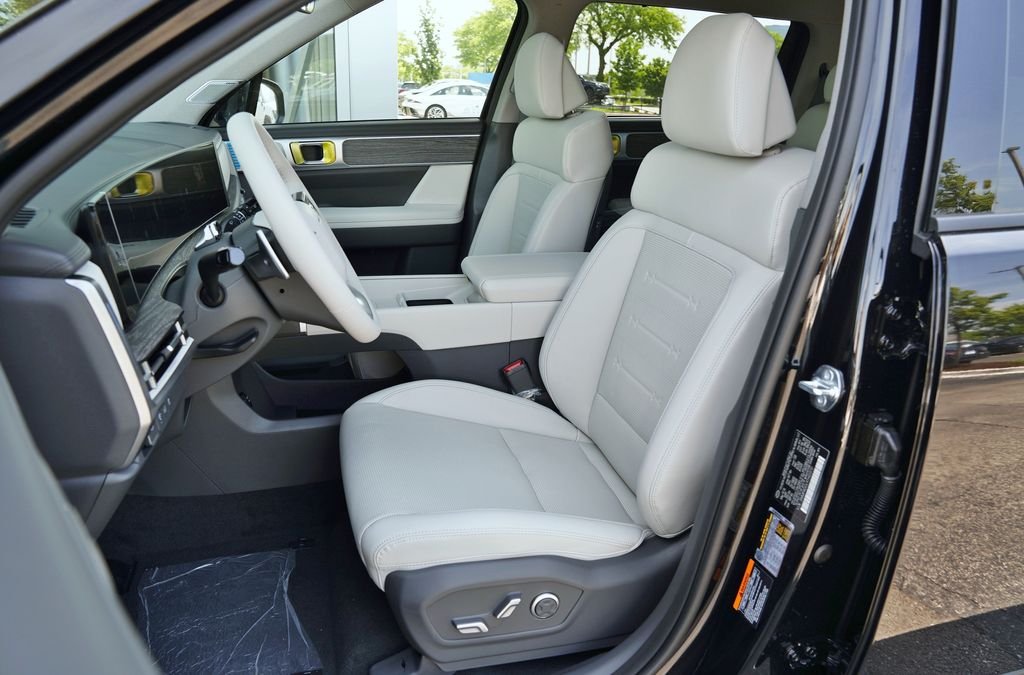 New 2026 Phantom Black Hyundai Limited image 39
