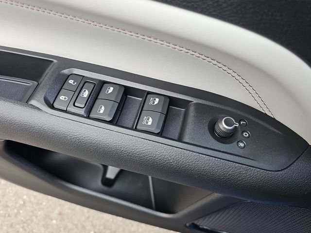 Used 2022 Blue Jeep Limited image 25