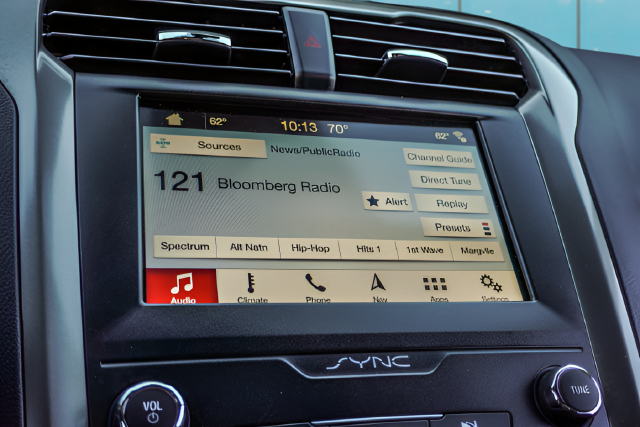 Used 2019 Blue Ford SEL image 21