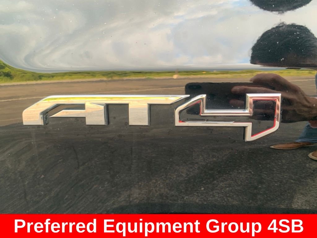 Used 2022 Black GMC AT4 image 8