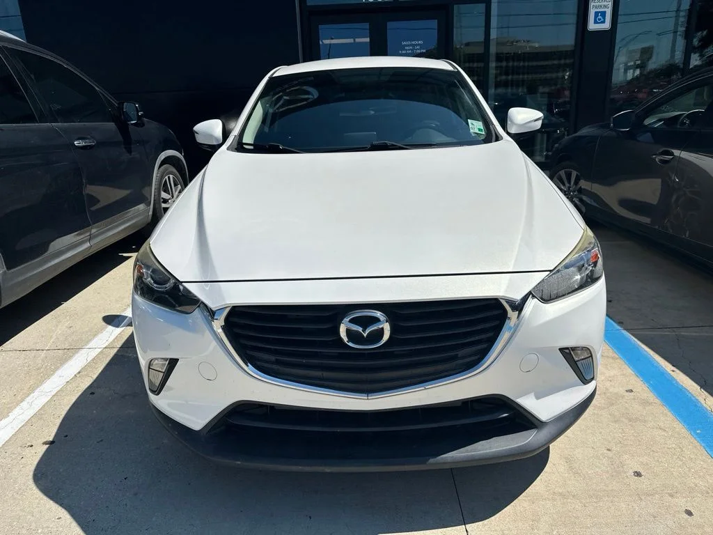 Used 2017 White Mazda Touring image 2