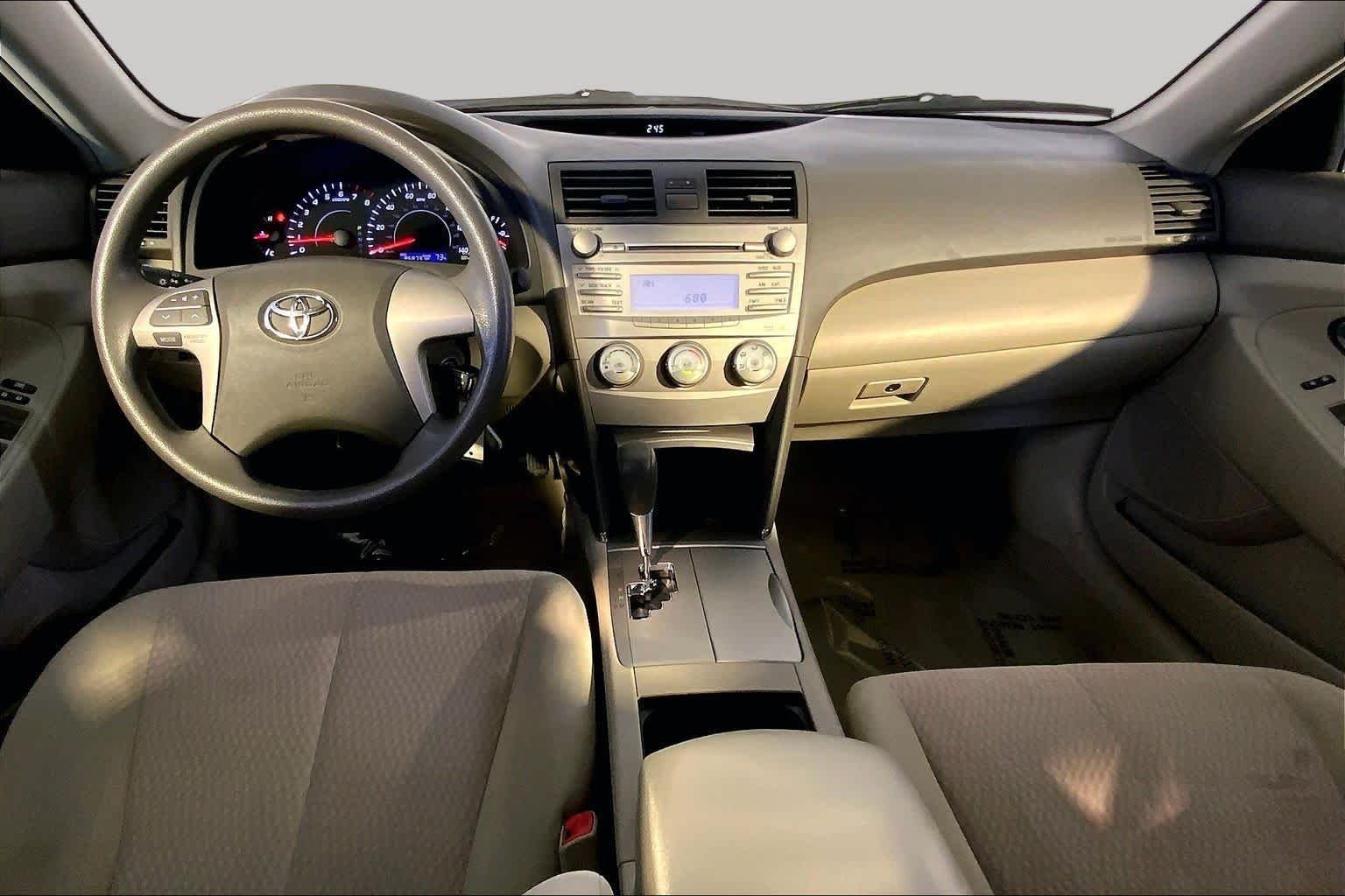 Used 2011 Aloe Green Metallic Toyota LE image 15