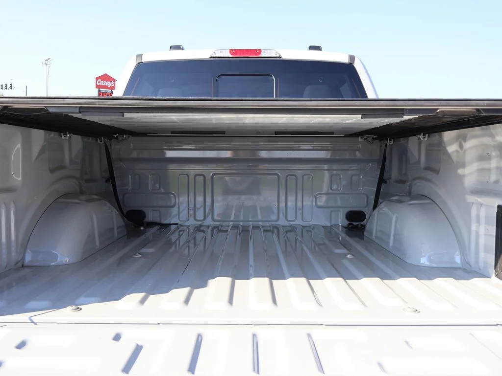 Used 2024 Avalanche Ford XLT image 15