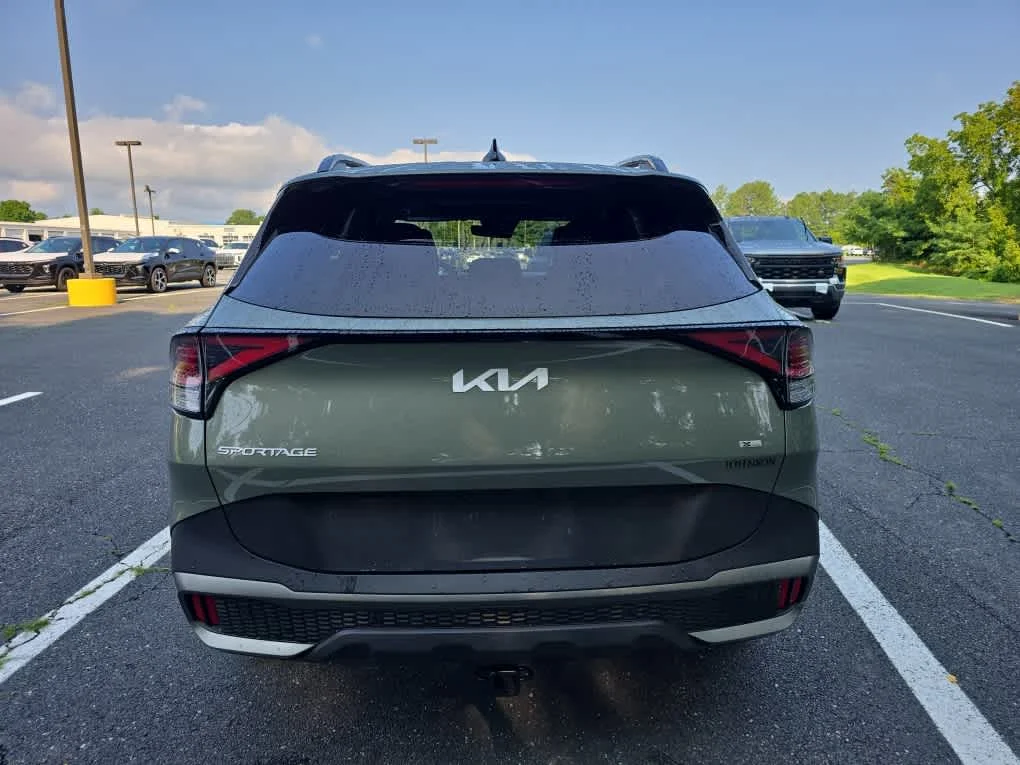 Used 2024 Jungle Green Kia X-Line image 6