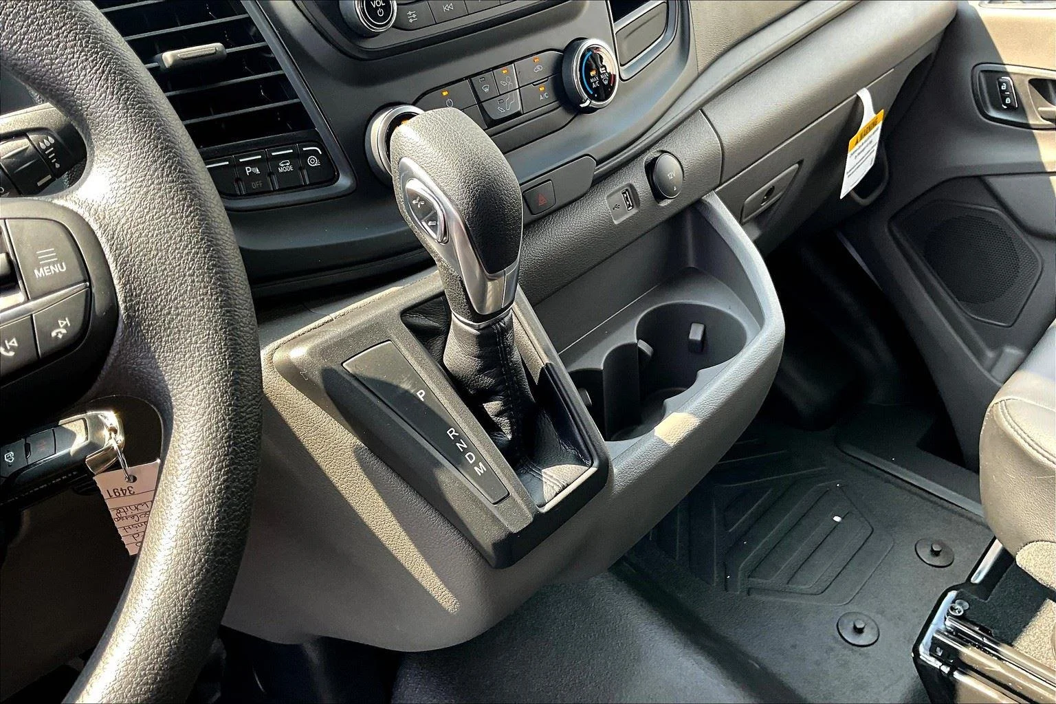 2025 Ford Transit Van Base - Photo 8