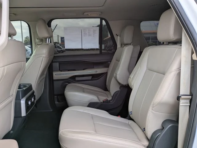 Certified Used 2024 Oxford White Ford XLT image 14