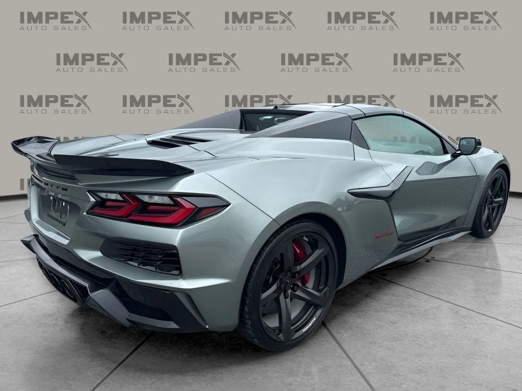 Used 2023 Gray Chevrolet Z06 image 6