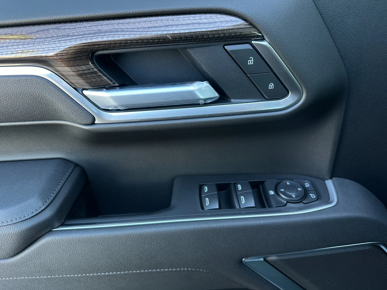 2026 Chevrolet Silverado 1500 RST - Photo 11