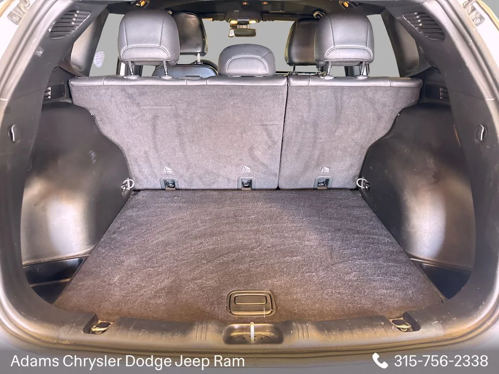 Used 2025 White Jeep Limited image 8