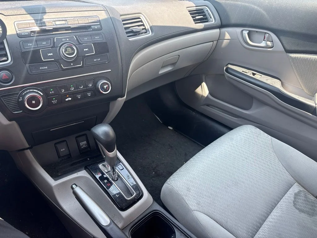 Used 2014 Silver Honda LX image 20