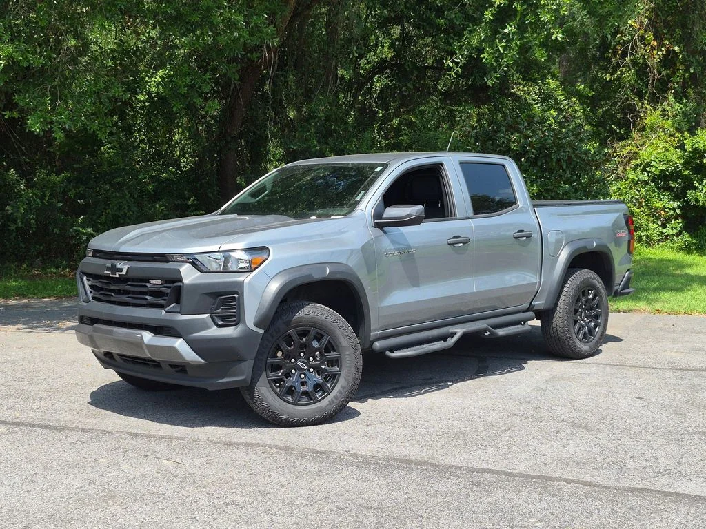 Used 2025 Gray Chevrolet Trail Boss image 1
