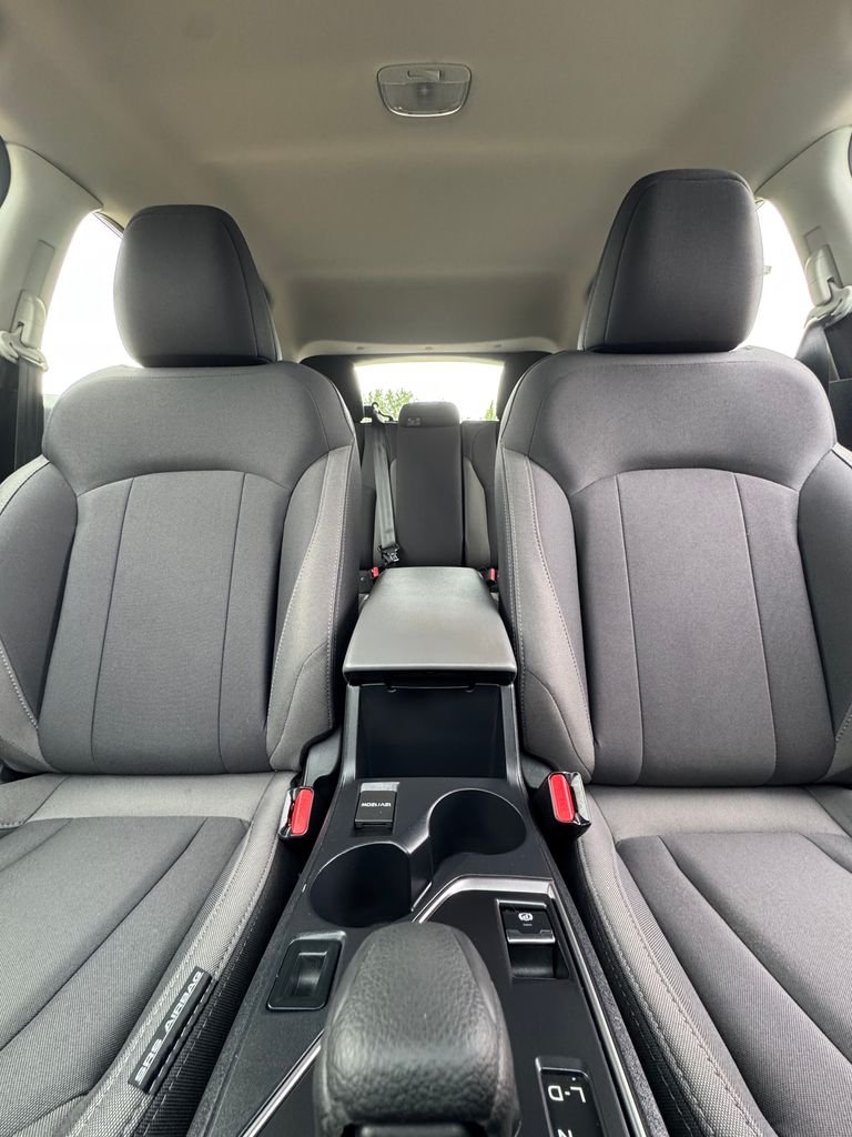 Used 2025 Crystal Black Silica Subaru Base image 22
