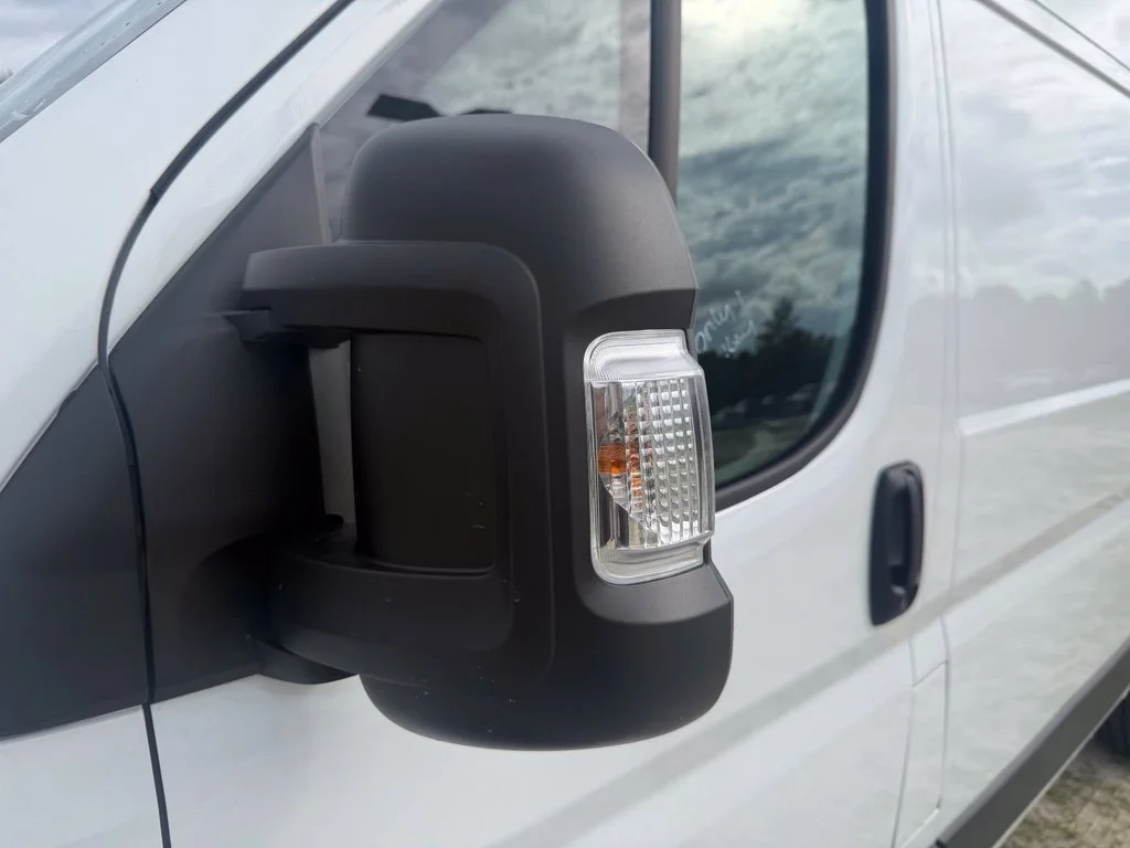 New 2027 Bright White Clearcoat RAM Tradesman image 32