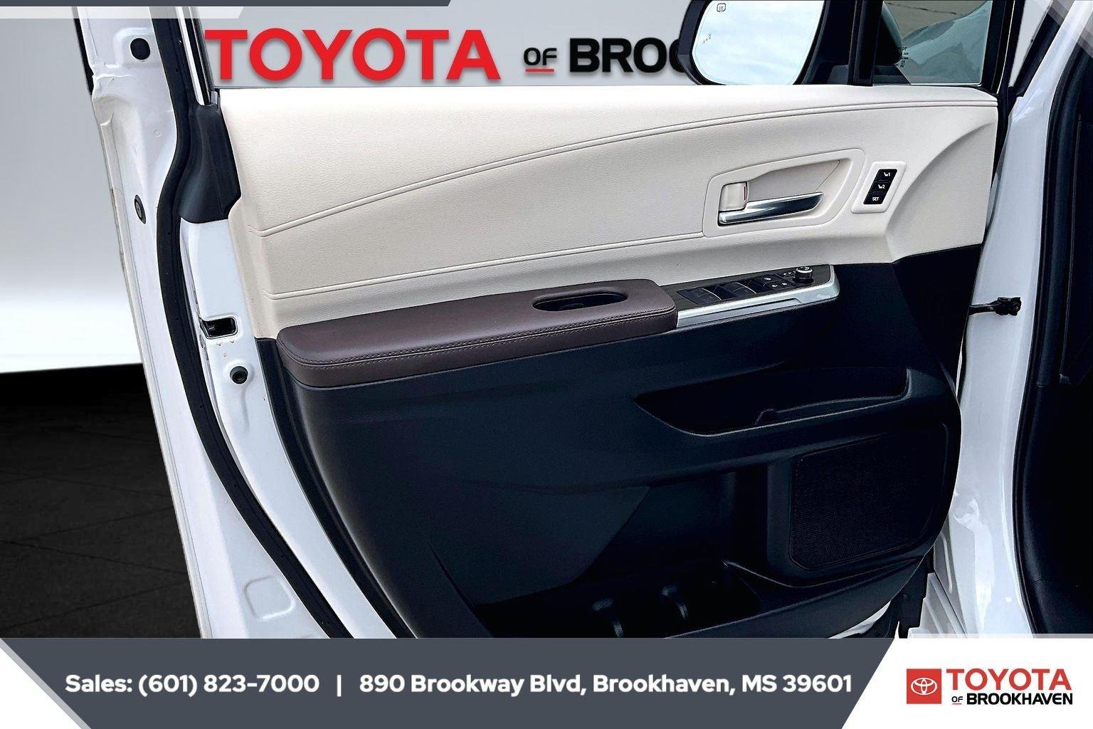Used 2024 Windchill Pearl Toyota Platinum AWD image 19