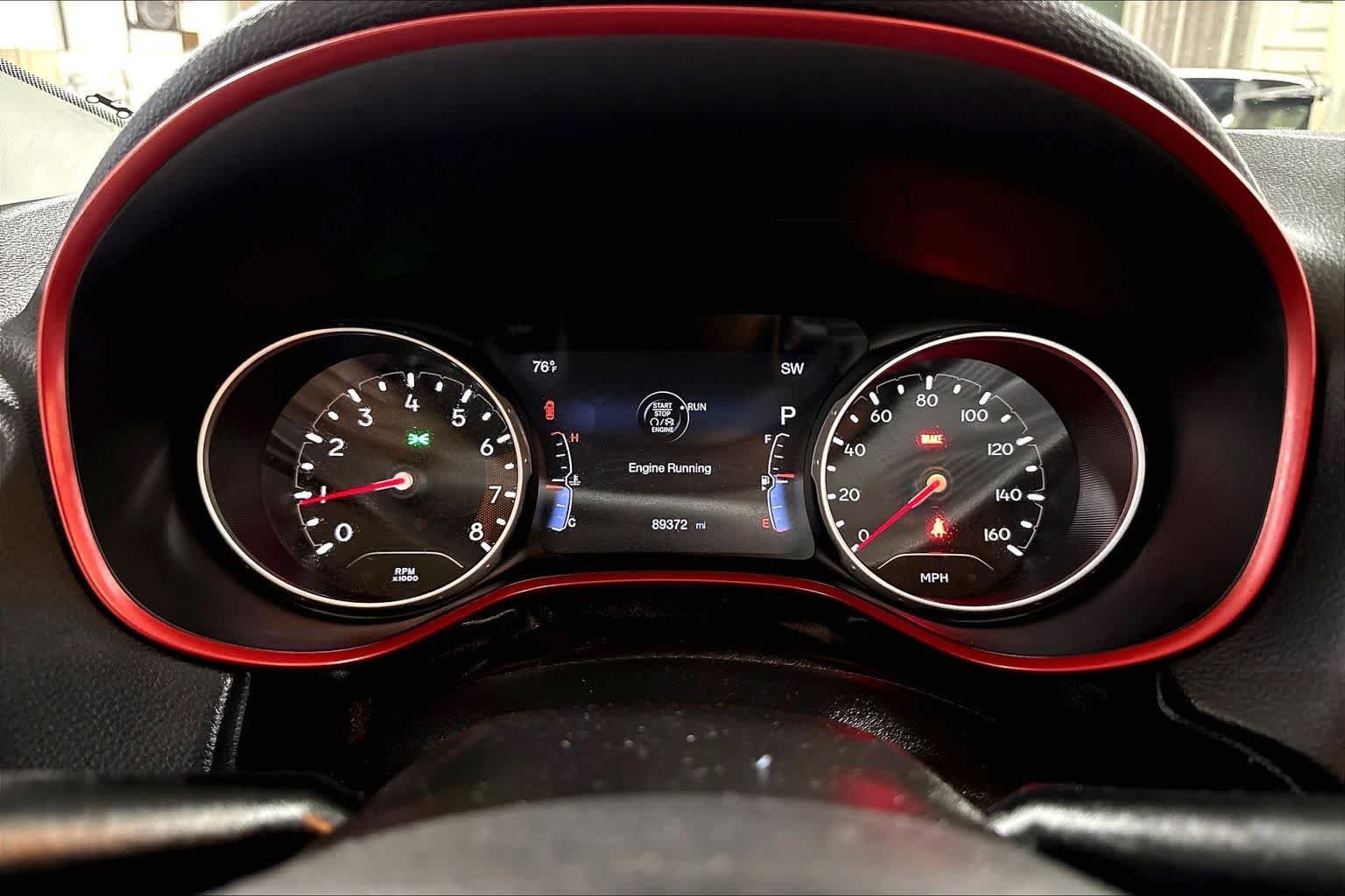 Used 2020 Sting-Gray Clearcoat Jeep Trailhawk image 25