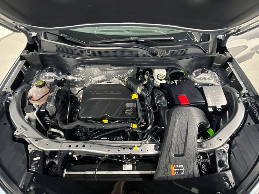 Used 2025 Sterling Gray Metallic Chevrolet ACTIV image 33