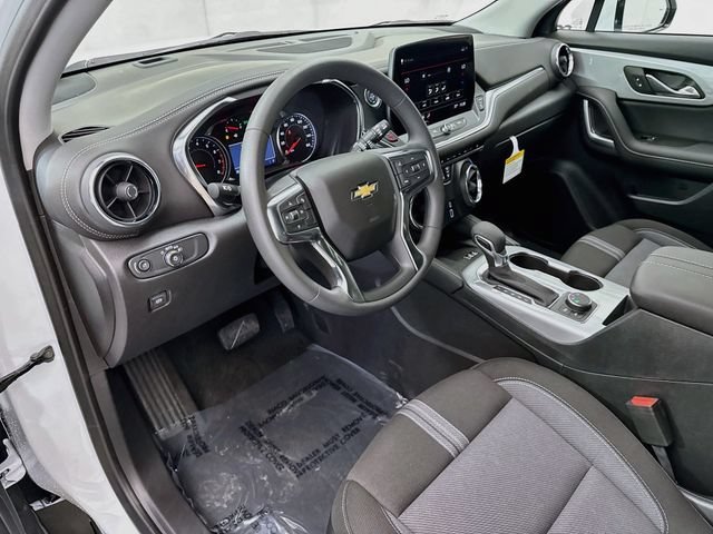 New 2026 Summit White Chevrolet 2LT image 11