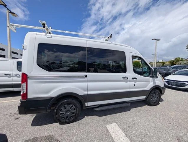 2015 Ford Transit XLT - Photo 35