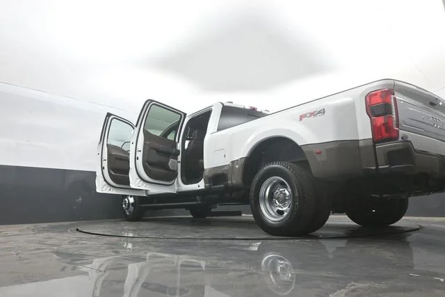 New 2026 Star White Metallic Tri-Coat Ford F-350® King Ranch® image 47