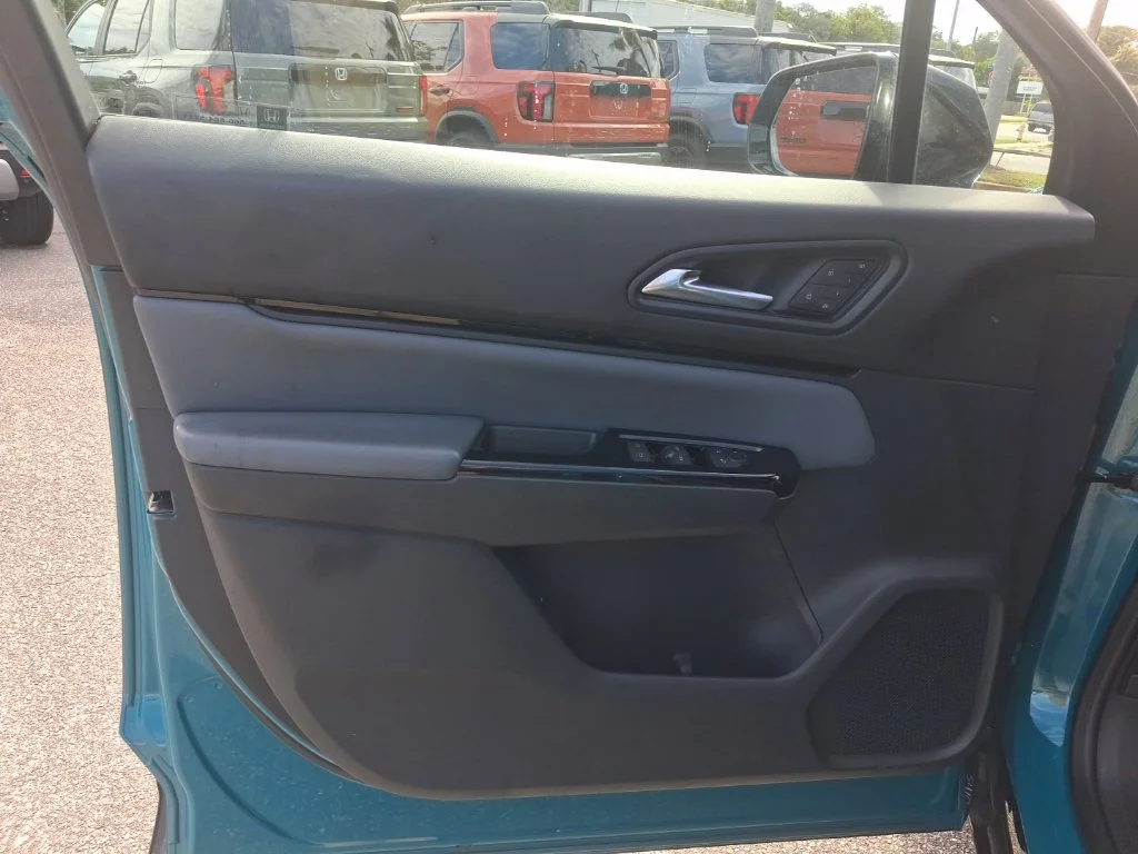 Used 2024  Honda Touring image 24