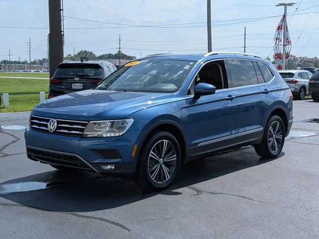 Used 2018 Blue Volkswagen 2.0T SEL image 3