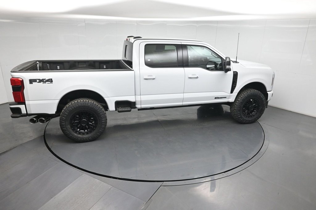 New 2026 Oxford White Ford Lariat image 51