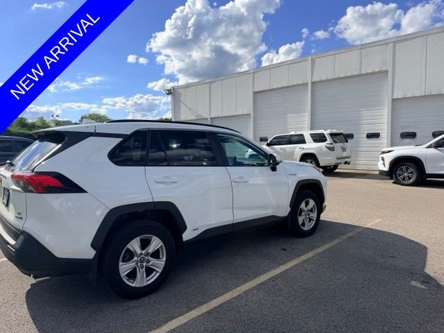 Used 2019 White Toyota LE image 1