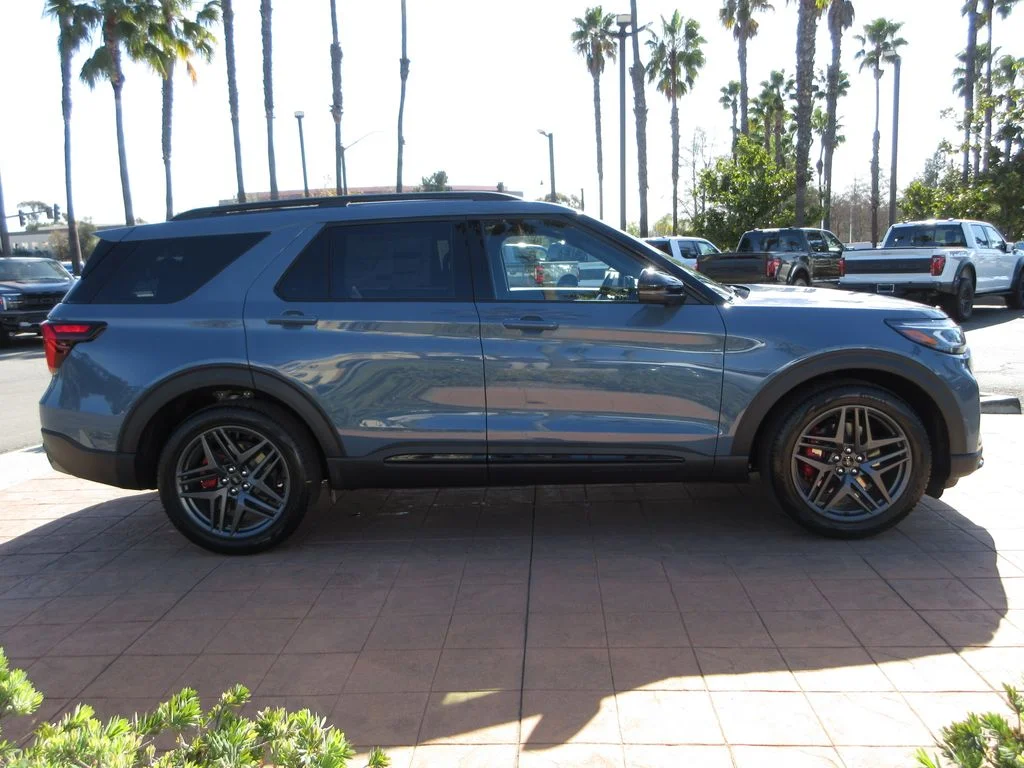 New 2026 Vapor Blue Metallic Ford ST image 5