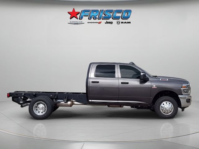 New 2025 Granite Crystal Metallic Clearcoat RAM Tradesman image 11