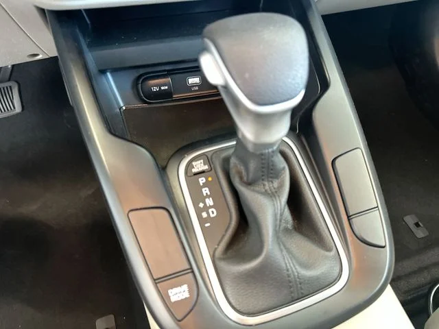 Used 2024 Black Kia LX image 22