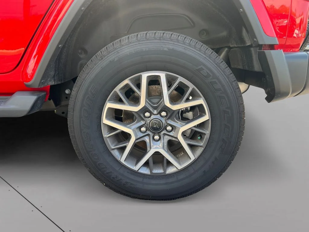 New 2025 Firecracker Red Clear-Coat Exterior Paint Jeep Sahara image 9
