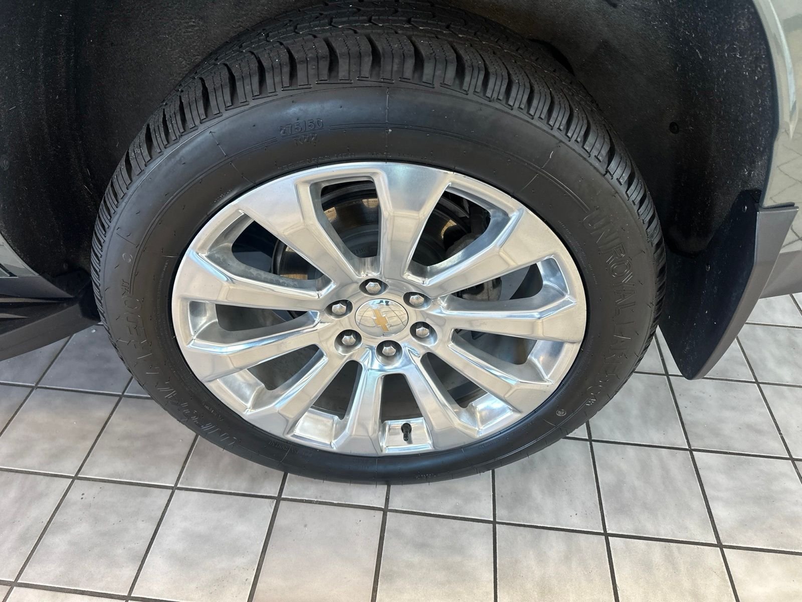 Used 2024  Chevrolet Premier image 24