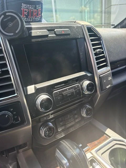 Used 2015 Black Ford Platinum image 3