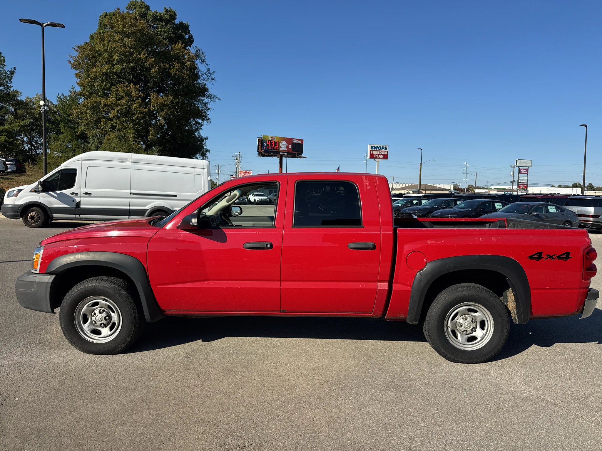 Used 2006 Flame Red Clearcoat Dodge ST image 8