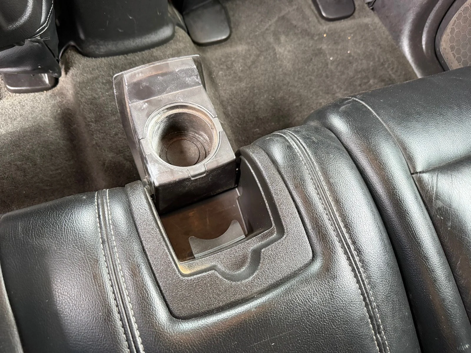 Used 2008 Black Hummer H3x image 27