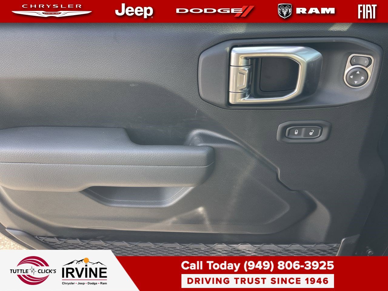 New 2026 Black Clear-Coat Exterior Paint Jeep Sport S image 20