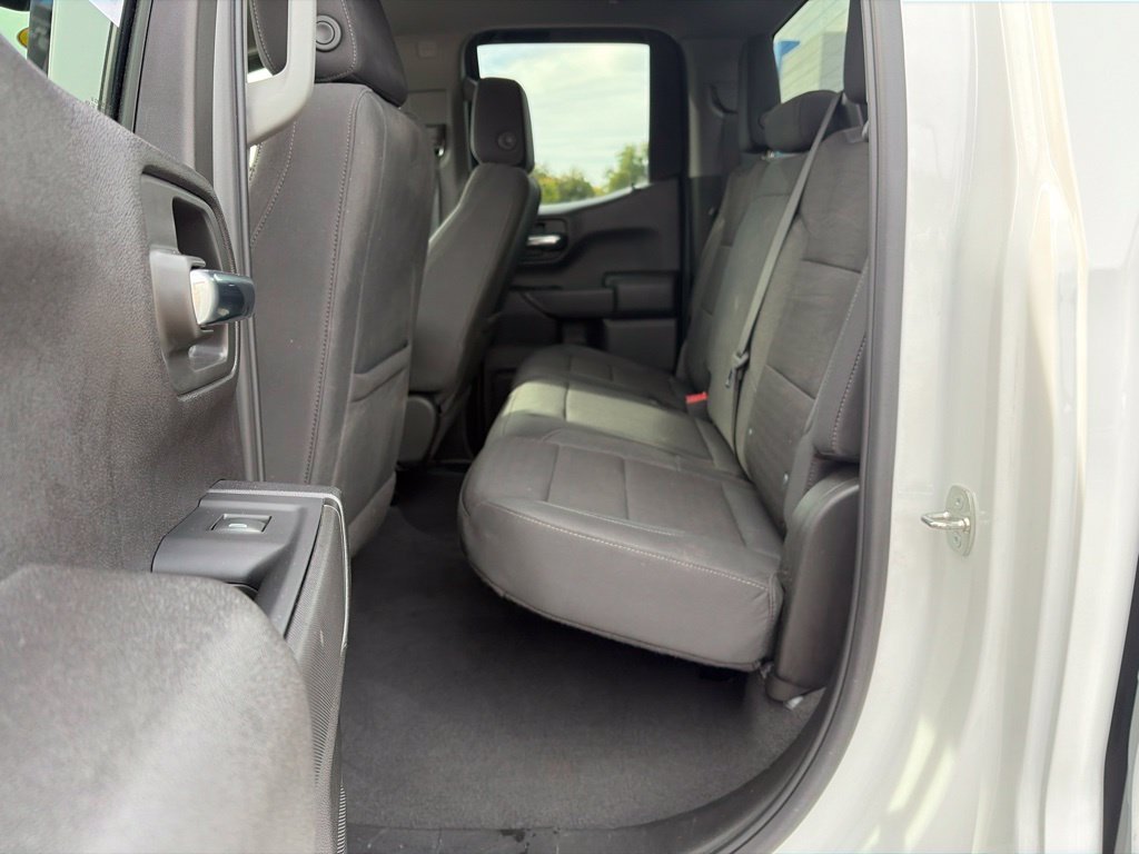 Used 2024 White Chevrolet Custom image 13