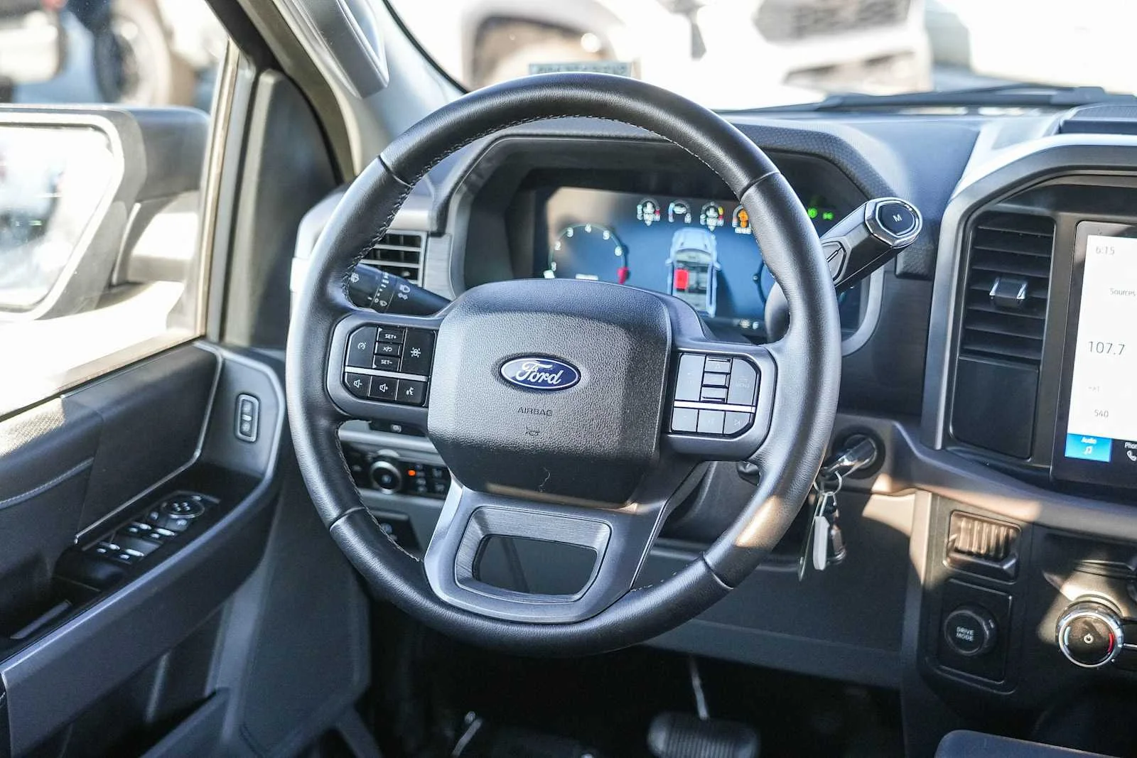 Used 2025 Agate Black Metallic Ford XLT image 14