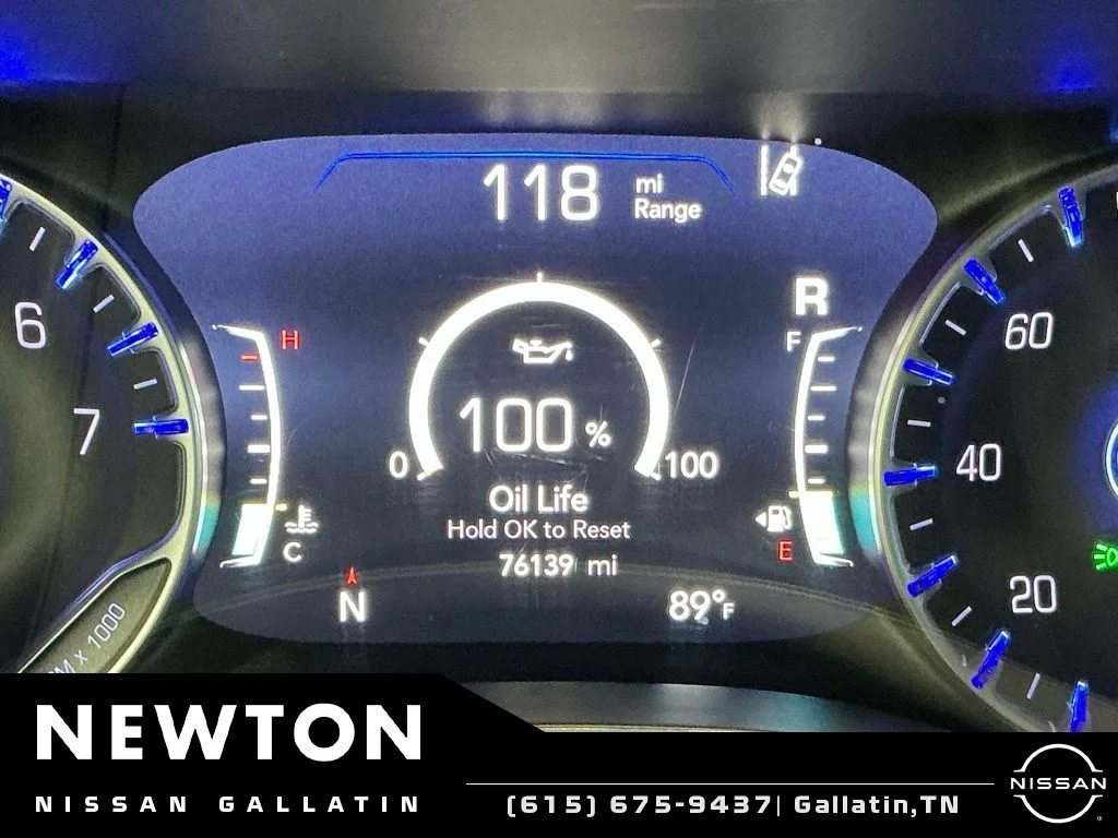 Used 2023 Bright White Clearcoat Chrysler Touring L image 26