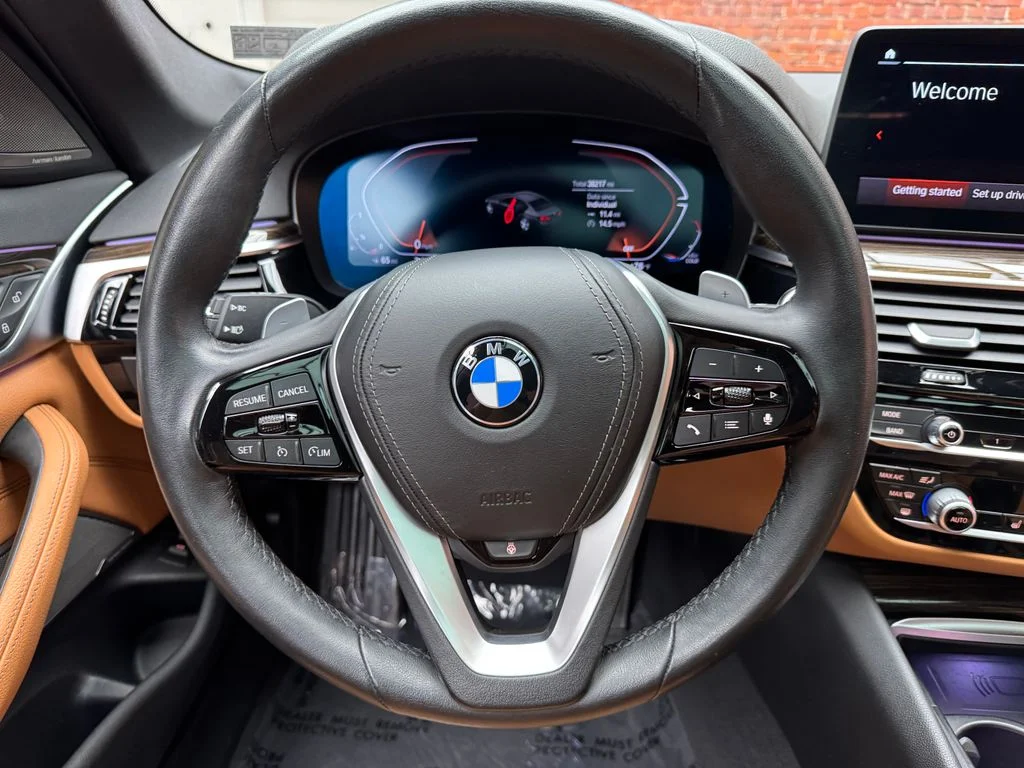 Used 2022 Black BMW 540i xDrive image 14