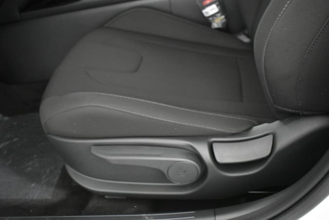 New 2026 White Hyundai SEL Sport image 29