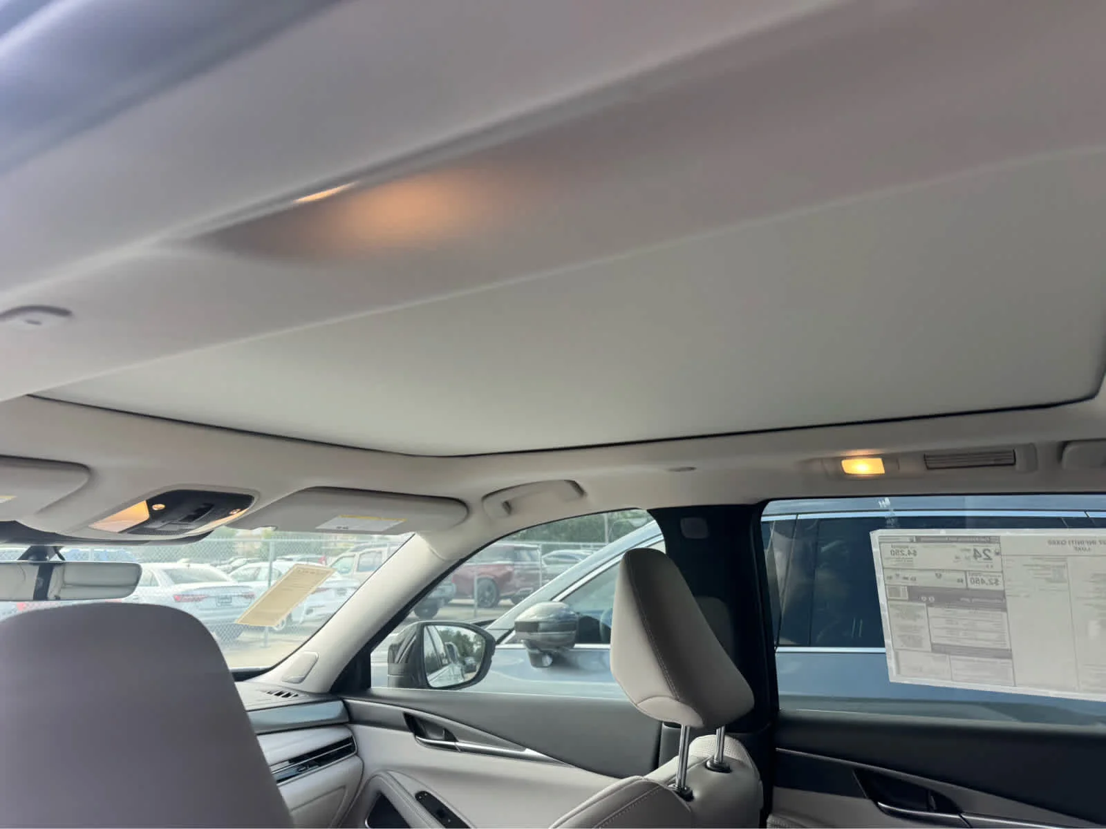 New 2027 RADIANT WHITE INFINITI Luxe FWD image 19