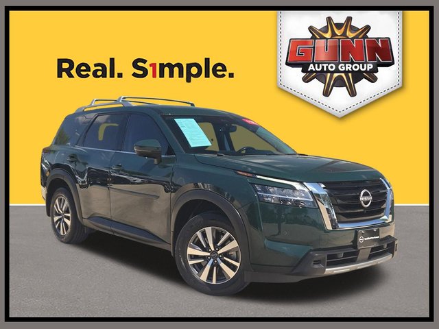 2024 Nissan Pathfinder SL