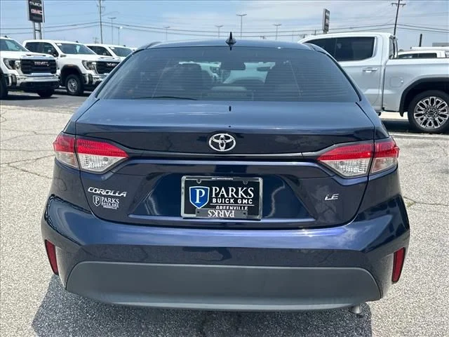 Used 2025  Toyota LE image 10