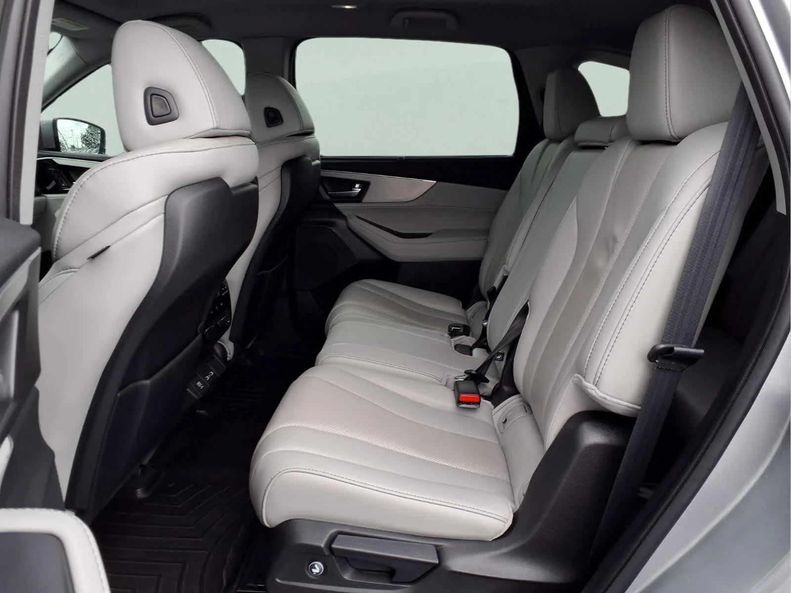 Used 2023 Lunar Silver Metallic Acura FWD w/Technology Package image 35
