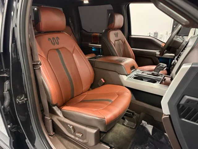 Used 2019 Black Ford King Ranch image 37