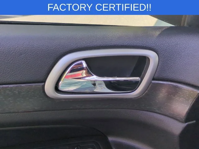 Used 2018 White Jeep Altitude image 13